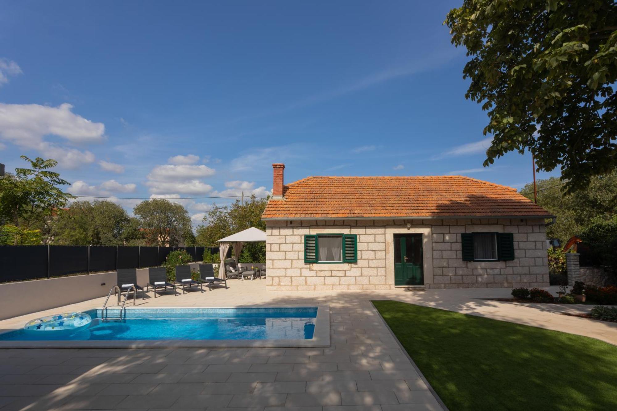 Pakovo Selo Experience Village Life - Jokini Dvori With Private Pool מראה חיצוני תמונה