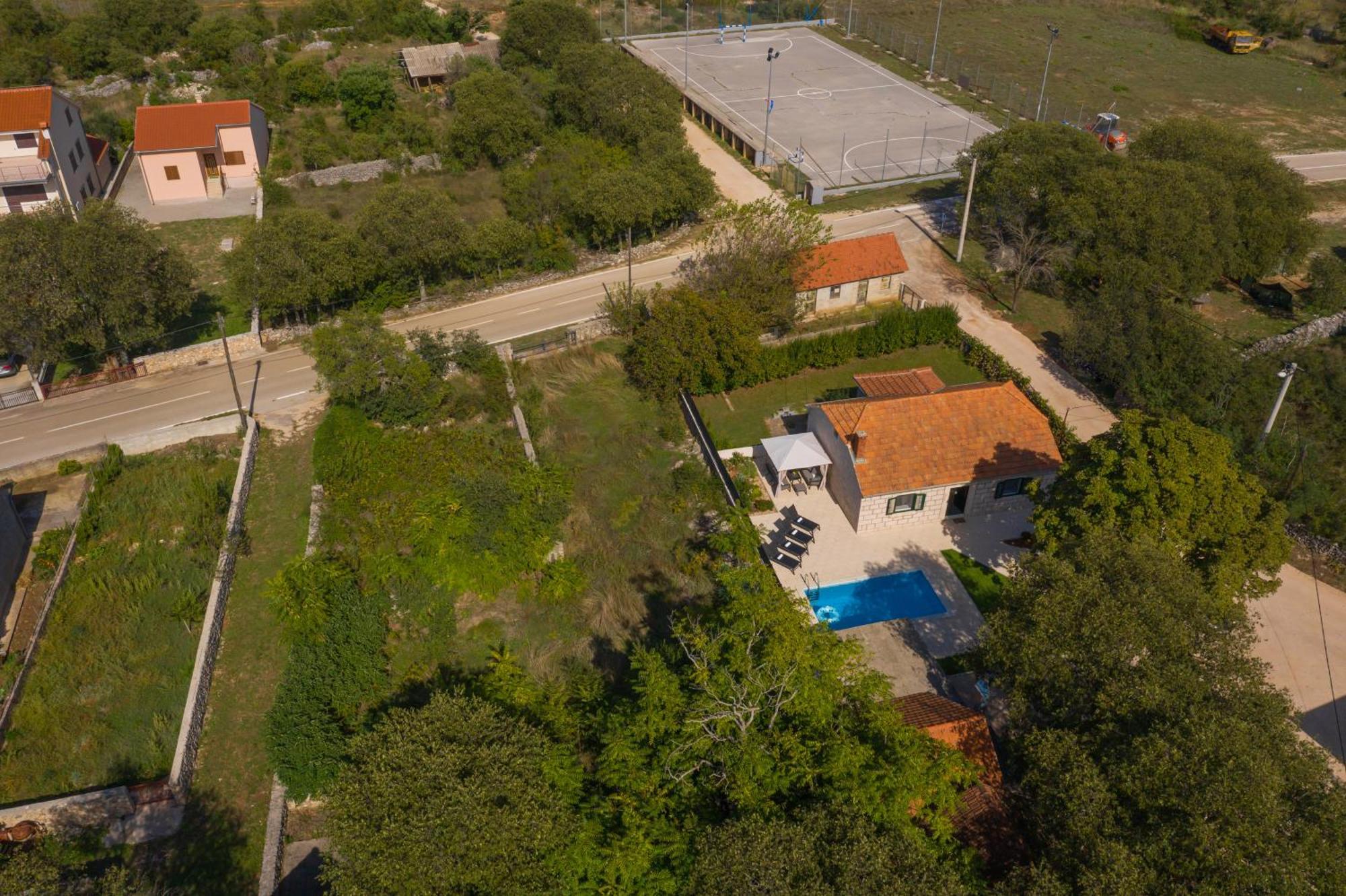 Pakovo Selo Experience Village Life - Jokini Dvori With Private Pool מראה חיצוני תמונה